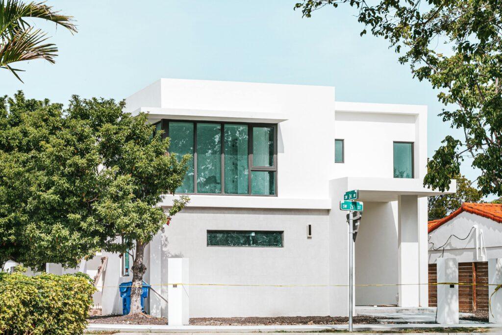 Explore this modern miami residence with sleek lines and large glass windows.